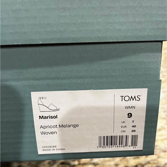Toms Marisol wedges size 9 - Picture 3 of 3